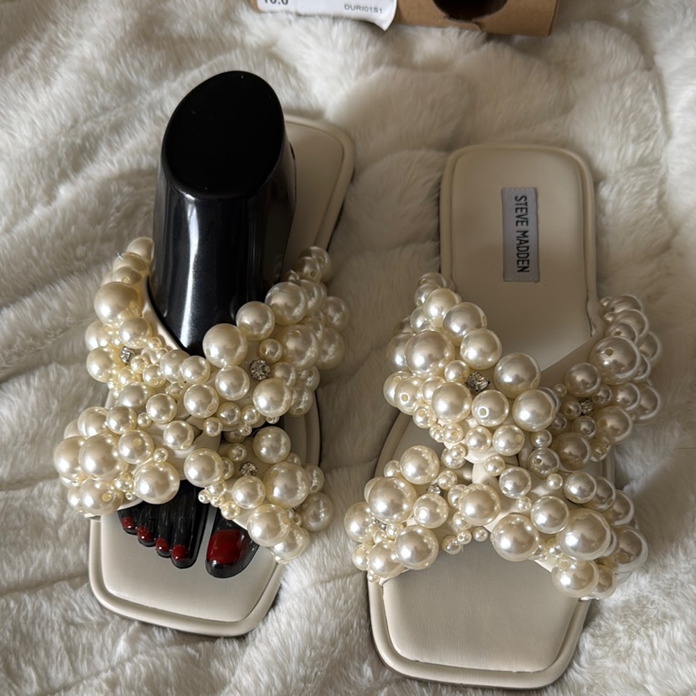 Steve Madden Cream Pearl-Embellished Sandals